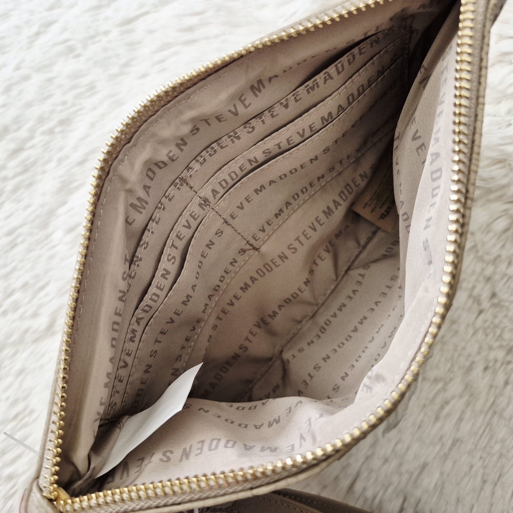 Steve Madden Tan Embossed Wristlet Bag - Picture 6 of 8